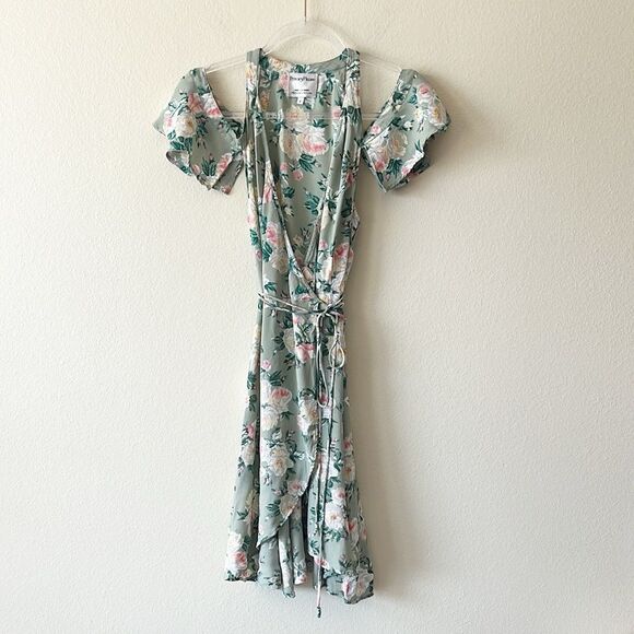 Privacy Please Floral Off Shoulder Wrap Dress - Picture 2 of 11